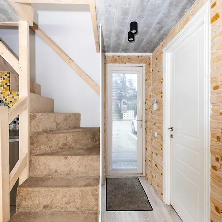 Life's A Apartamento